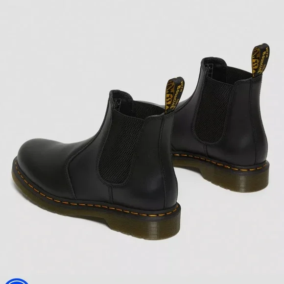 Dr. Martens 2976 Chelsea Boots 🥾 - Picture 4 of 16